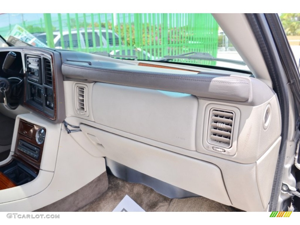 2003 Escalade EXT AWD - Silver Sand / Shale photo #82