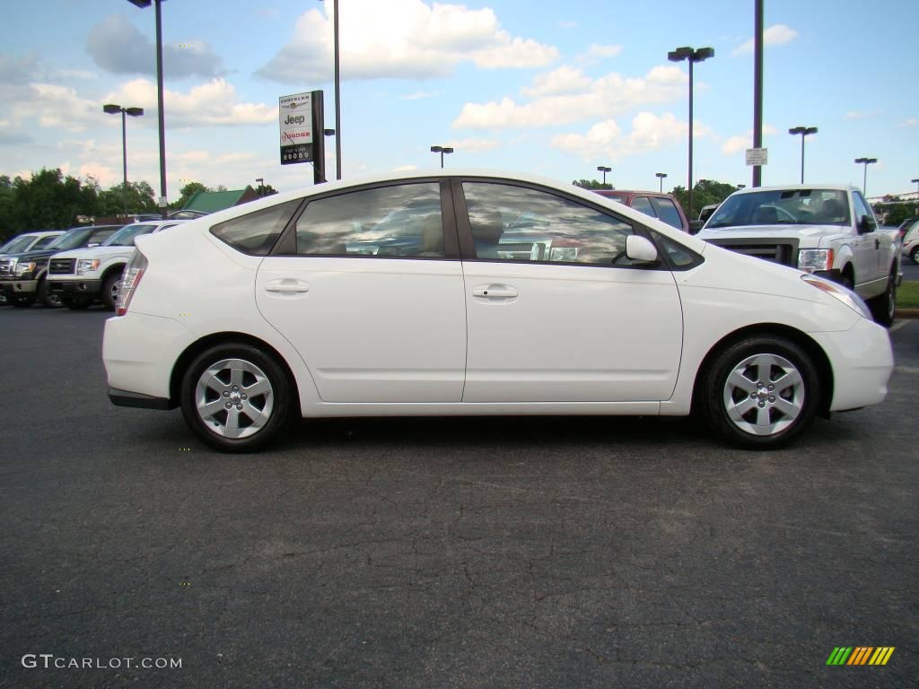 2005 Prius Hybrid - Super White / Ivory/Brown photo #2