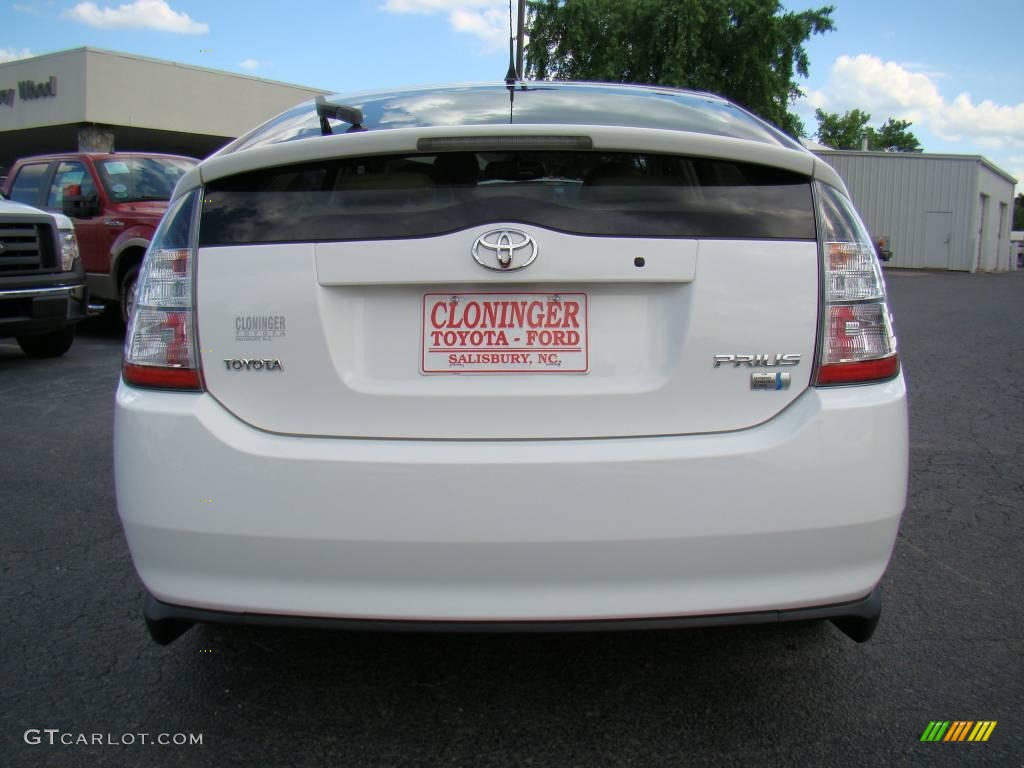 2005 Prius Hybrid - Super White / Ivory/Brown photo #4