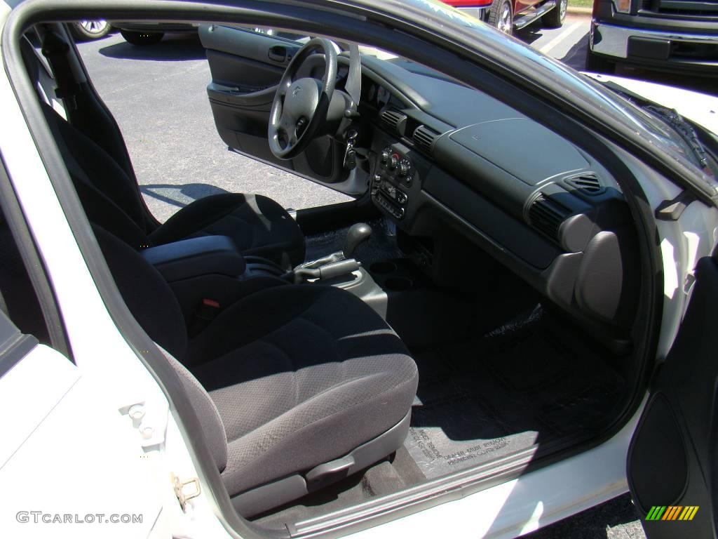 2004 Stratus SXT Sedan - Stone White / Dark Slate Gray photo #12