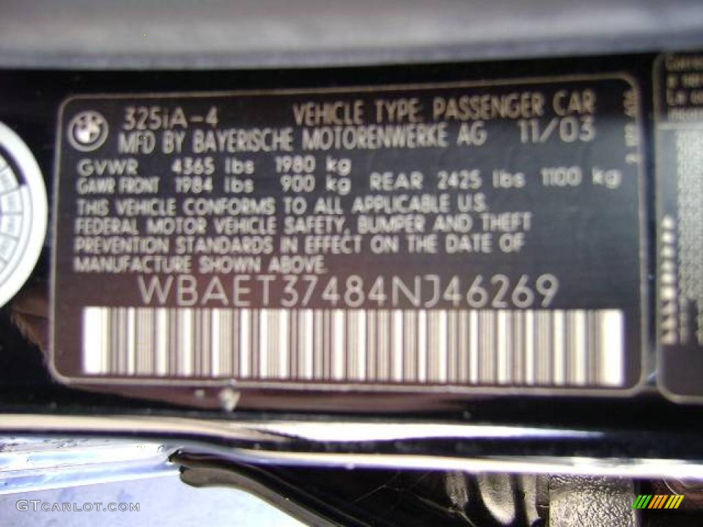 2004 3 Series 325i Sedan - Jet Black / Black photo #12