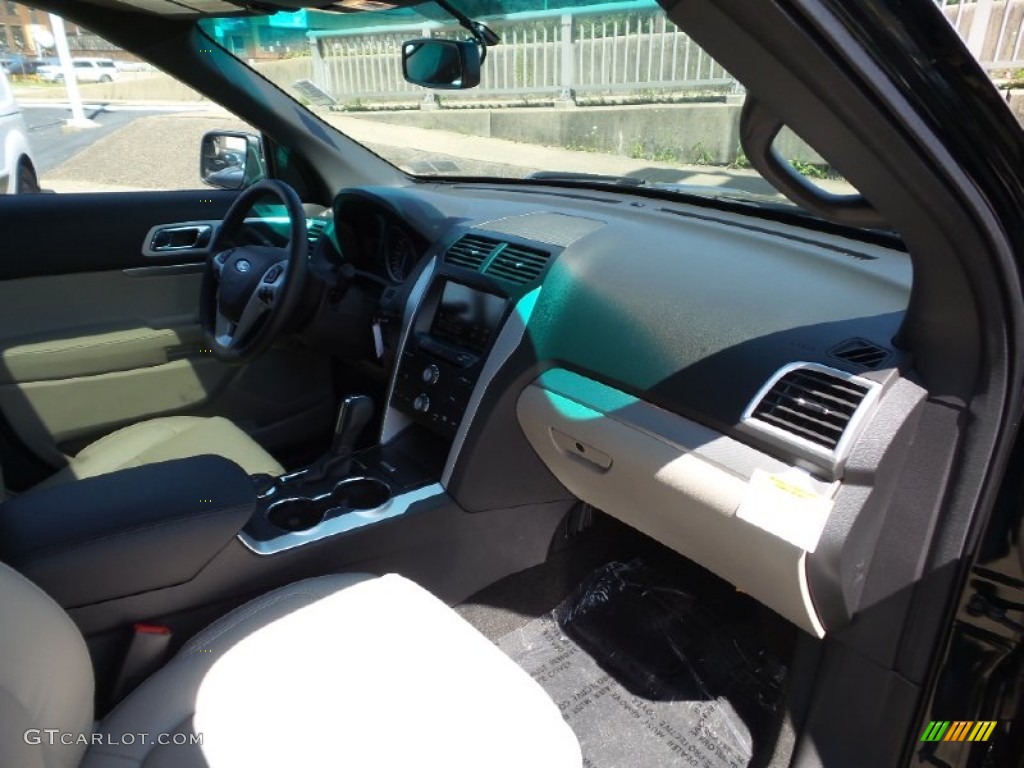 2015 Explorer XLT 4WD - Dark Side / Medium Light Stone photo #2