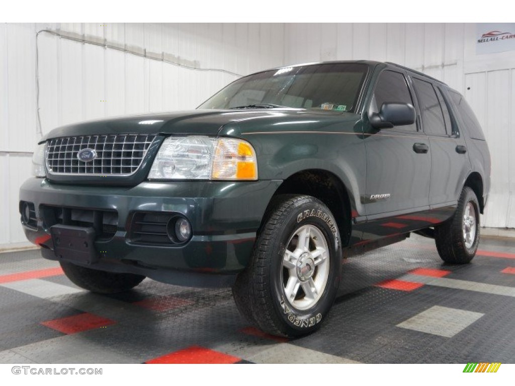 2004 Explorer XLT 4x4 - Aspen Green Metallic / Graphite photo #3