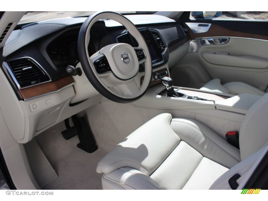 Blond Interior 2016 Volvo XC90 T6 AWD Photo #105686357