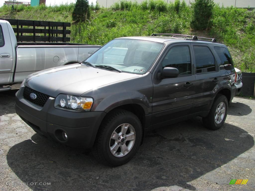2005 Escape XLT V6 4WD - Dark Shadow Grey Metallic / Medium/Dark Flint Grey photo #1