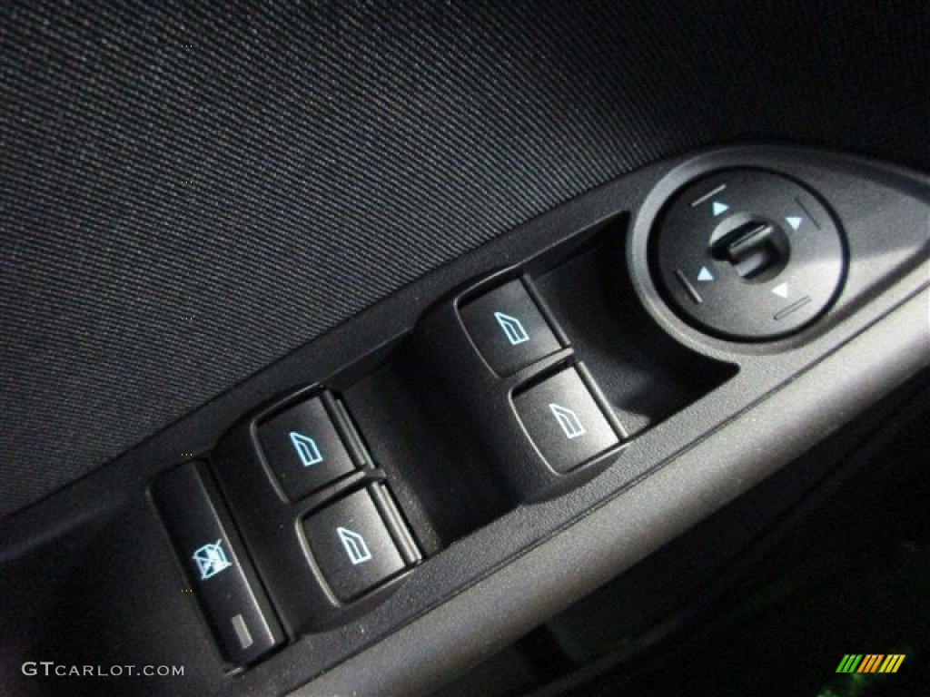 2015 Focus SE Sedan - Performance Blue / Charcoal Black photo #22