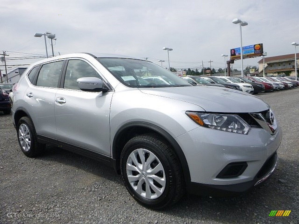 2015 Rogue S AWD - Brilliant Silver / Charcoal photo #1