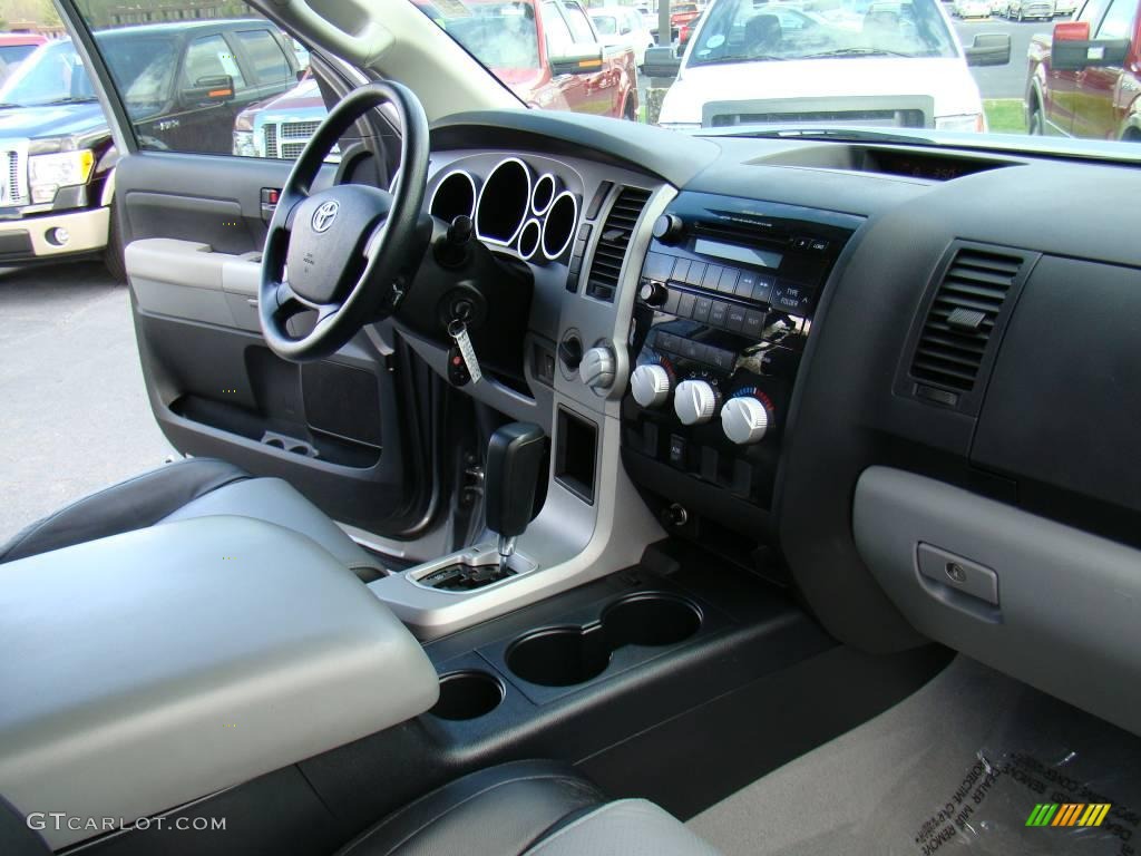 2008 Tundra SR5 Double Cab 4x4 - Silver Sky Metallic / Graphite Gray photo #13