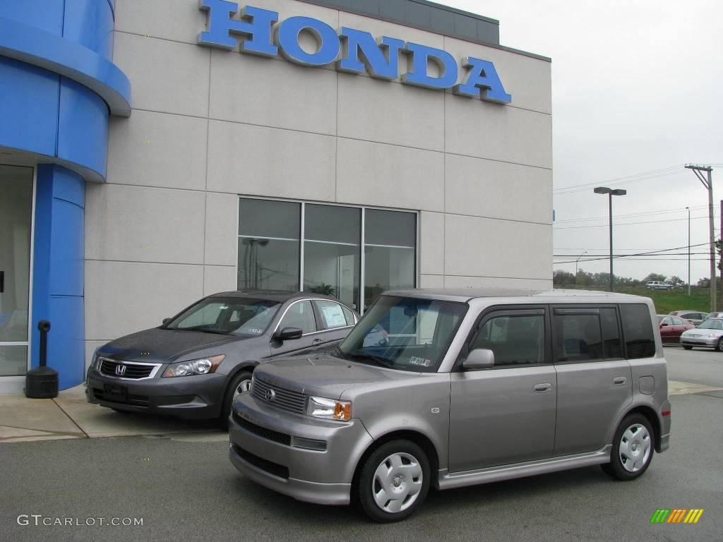 2005 xB  - Thunder Cloud Metallic / Dark Charcoal photo #1