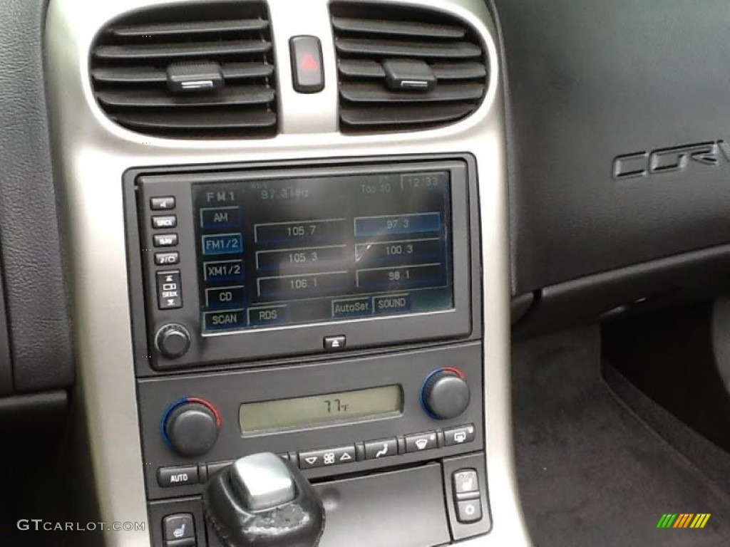 2005 Chevrolet Corvette Convertible Controls Photo #105699335