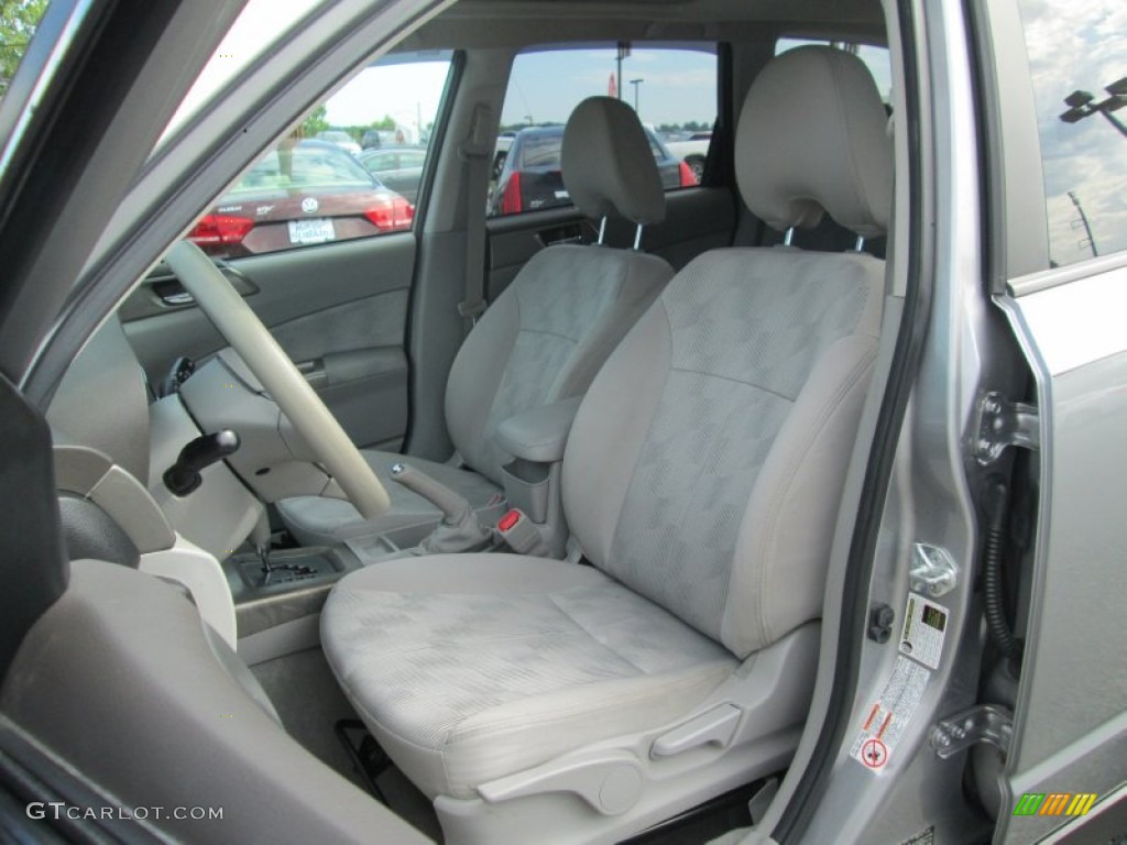 2009 Subaru Forester 2.5 X Premium Front Seat Photos