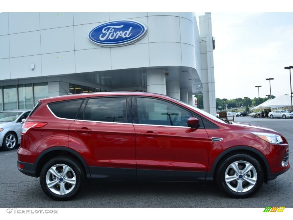 2016 Escape SE - Ruby Red Metallic / Charcoal Black photo #2