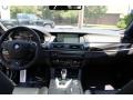 Black Sapphire Metallic - M5 Sedan Photo No. 15