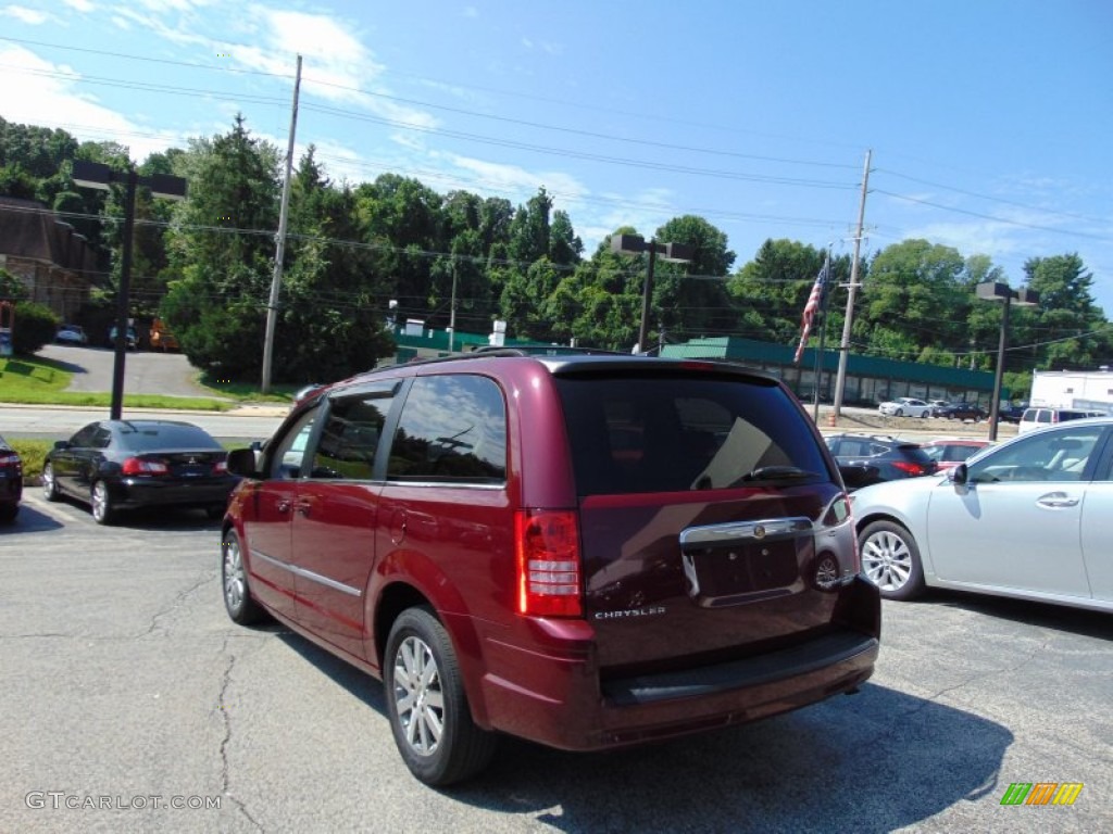 2009 Town & Country Touring - Deep Crimson Crystal Pearl / Medium Slate Gray/Light Shale photo #5