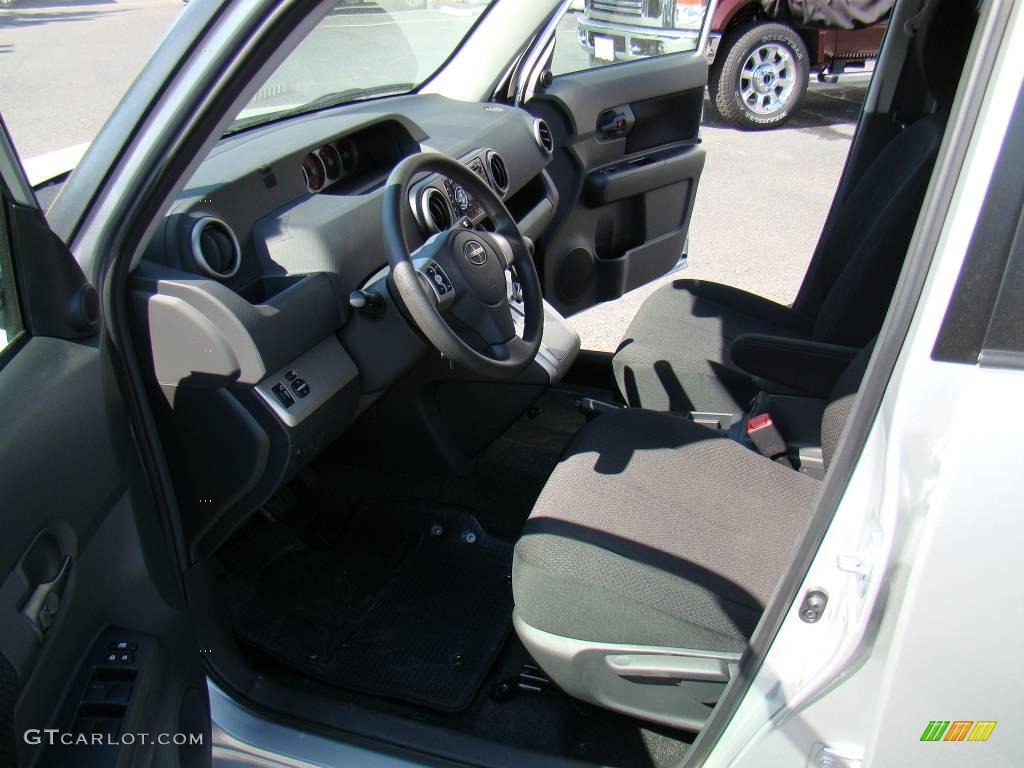 2009 xB  - Classic Silver Metallic / Dark Gray photo #8