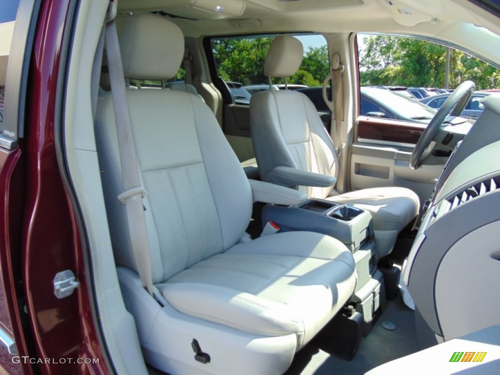 2009 Town & Country Touring - Deep Crimson Crystal Pearl / Medium Slate Gray/Light Shale photo #20