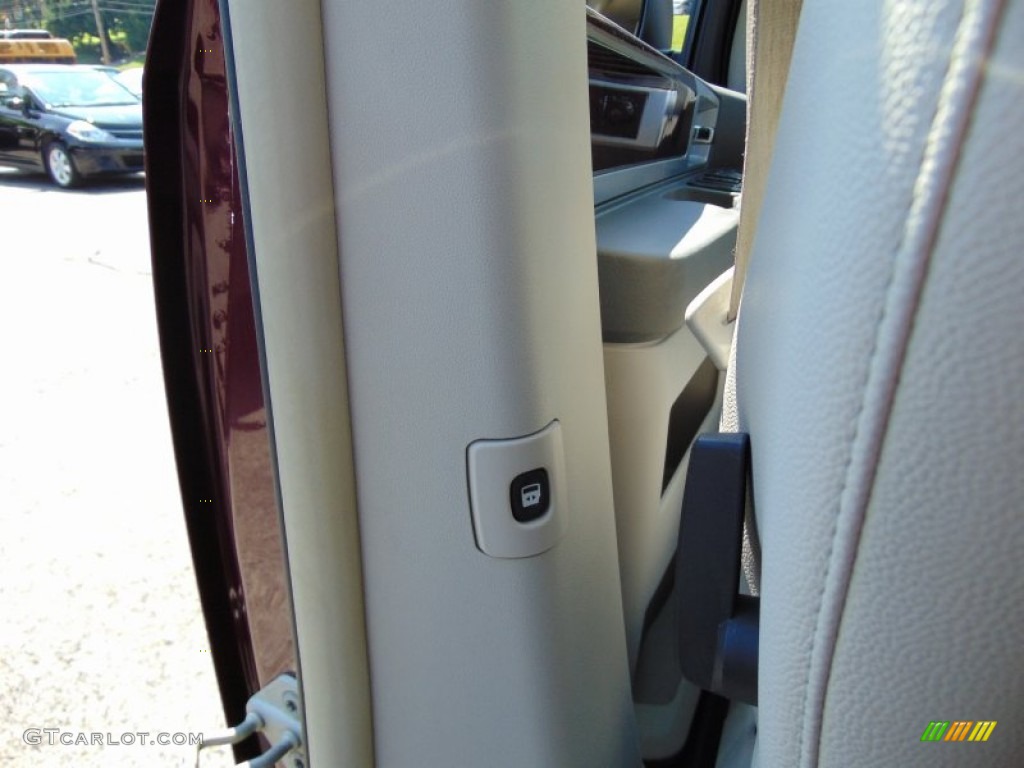 2009 Town & Country Touring - Deep Crimson Crystal Pearl / Medium Slate Gray/Light Shale photo #22