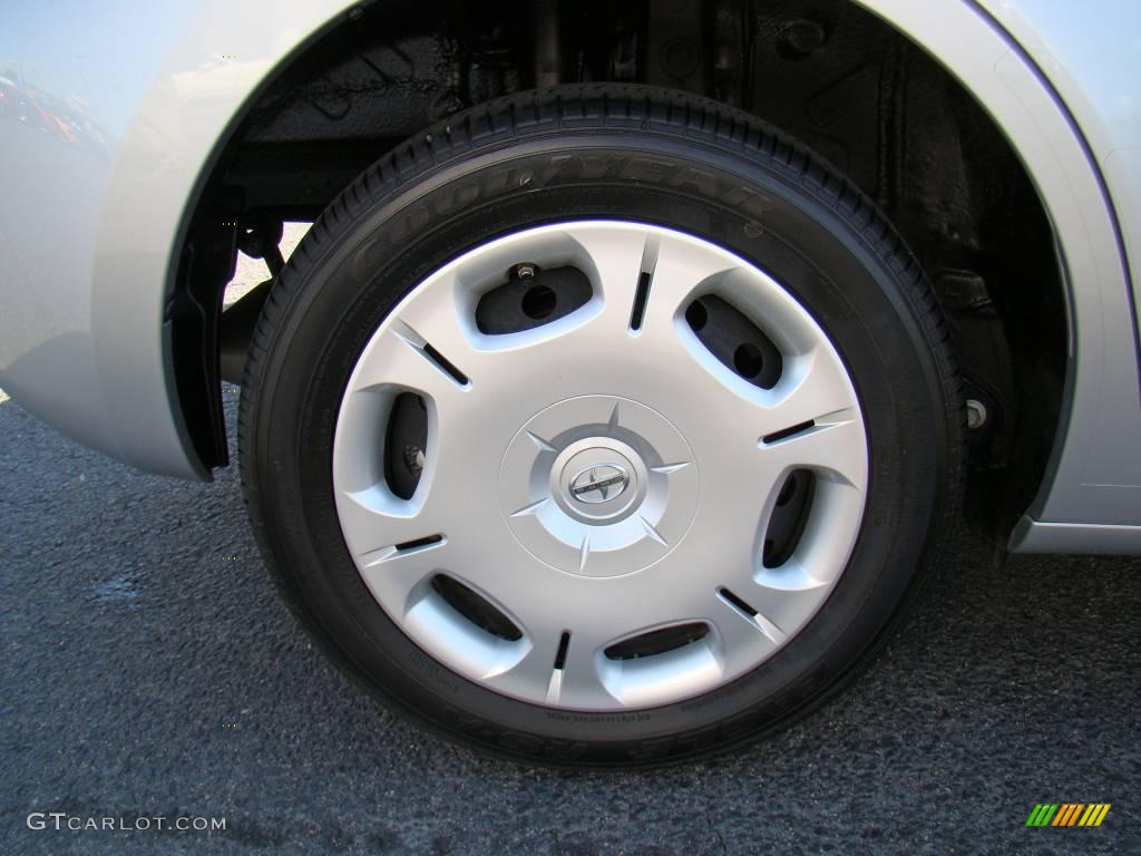 2009 xB  - Classic Silver Metallic / Dark Gray photo #14