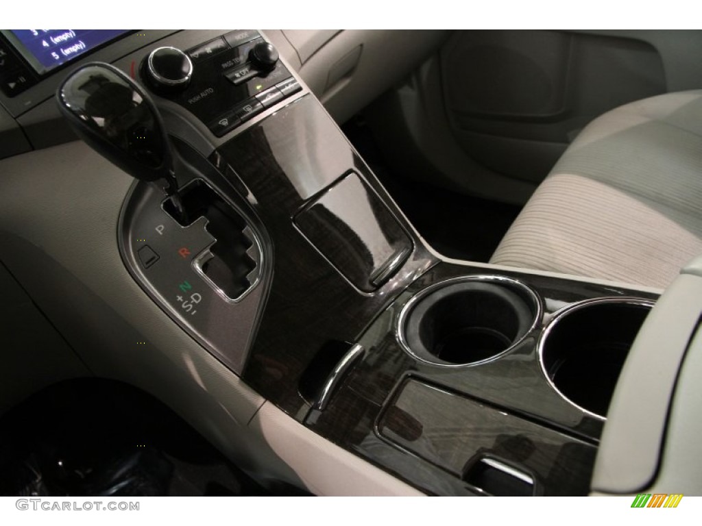 2013 Venza LE - Cosmic Gray Mica / Light Gray photo #11