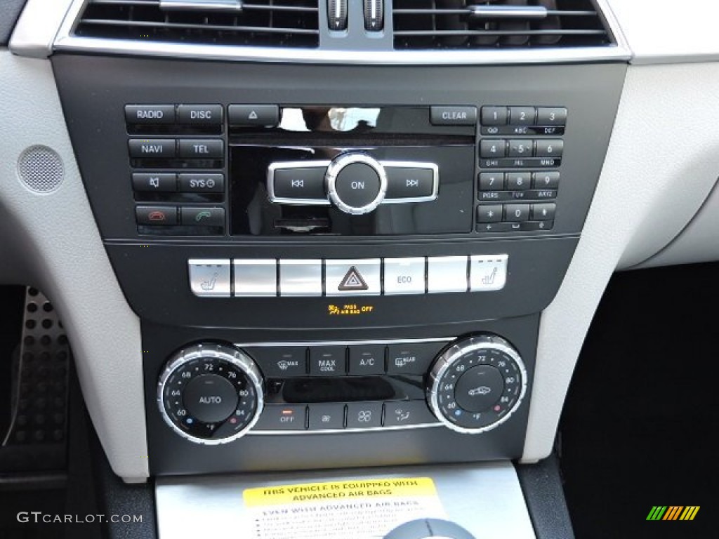 2015 Mercedes-Benz C 350 4Matic Coupe Controls Photo #105706882