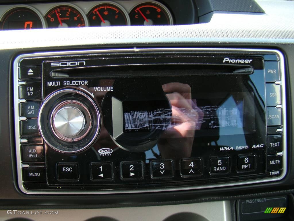 2009 xB  - Classic Silver Metallic / Dark Gray photo #20