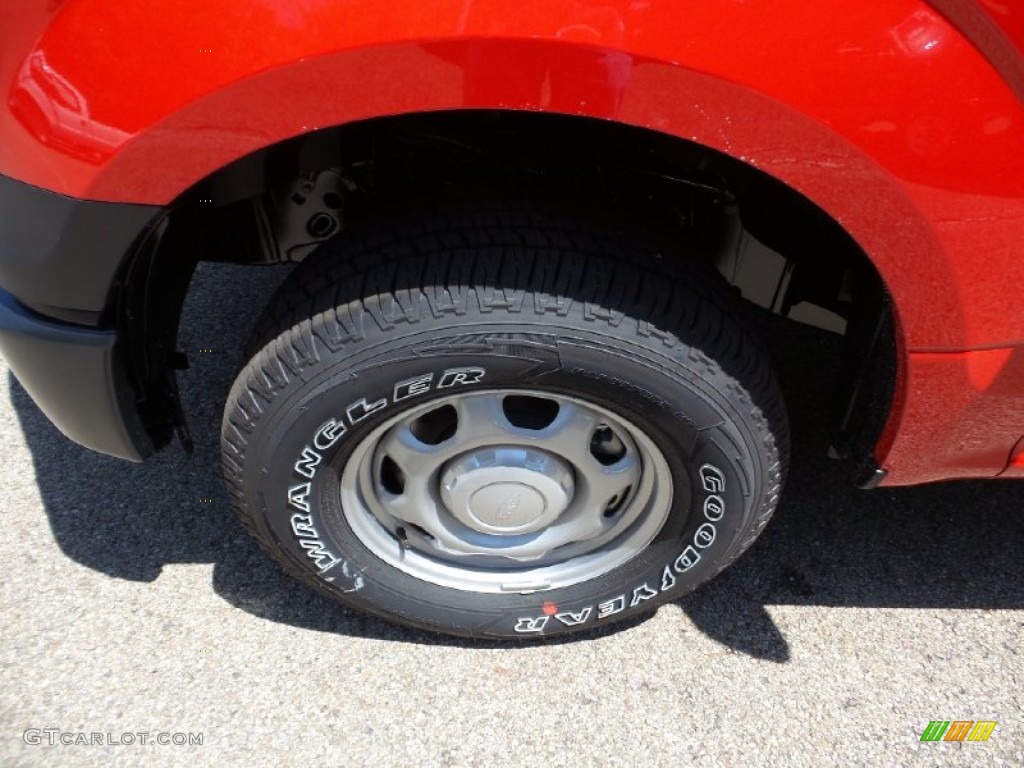 2015 F150 XL SuperCab 4x4 - Race Red / Medium Earth Gray photo #10