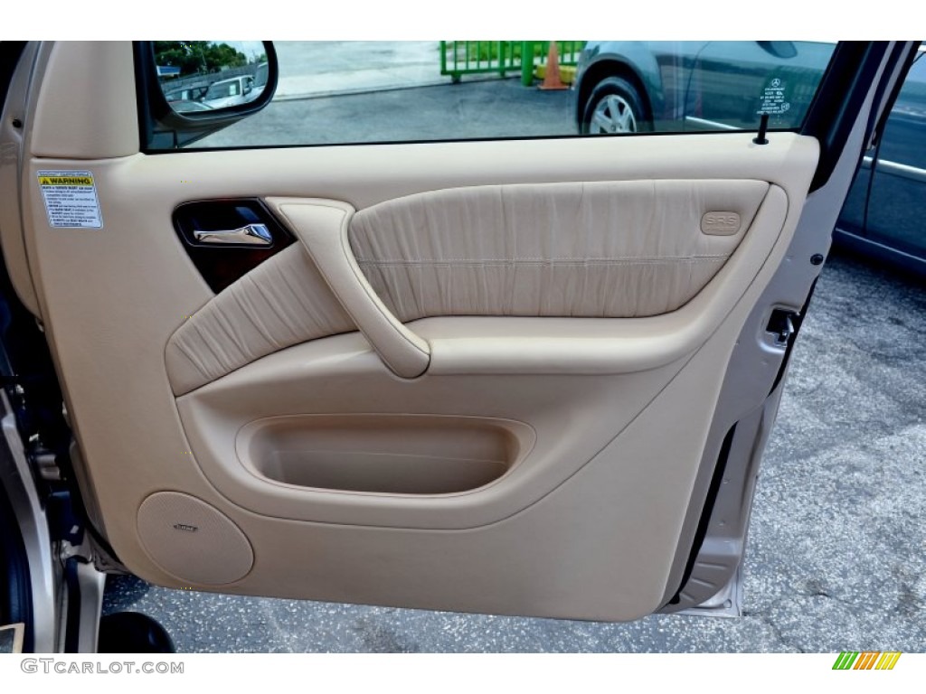 2001 Mercedes-Benz ML 430 4Matic Java Door Panel Photo #105713908