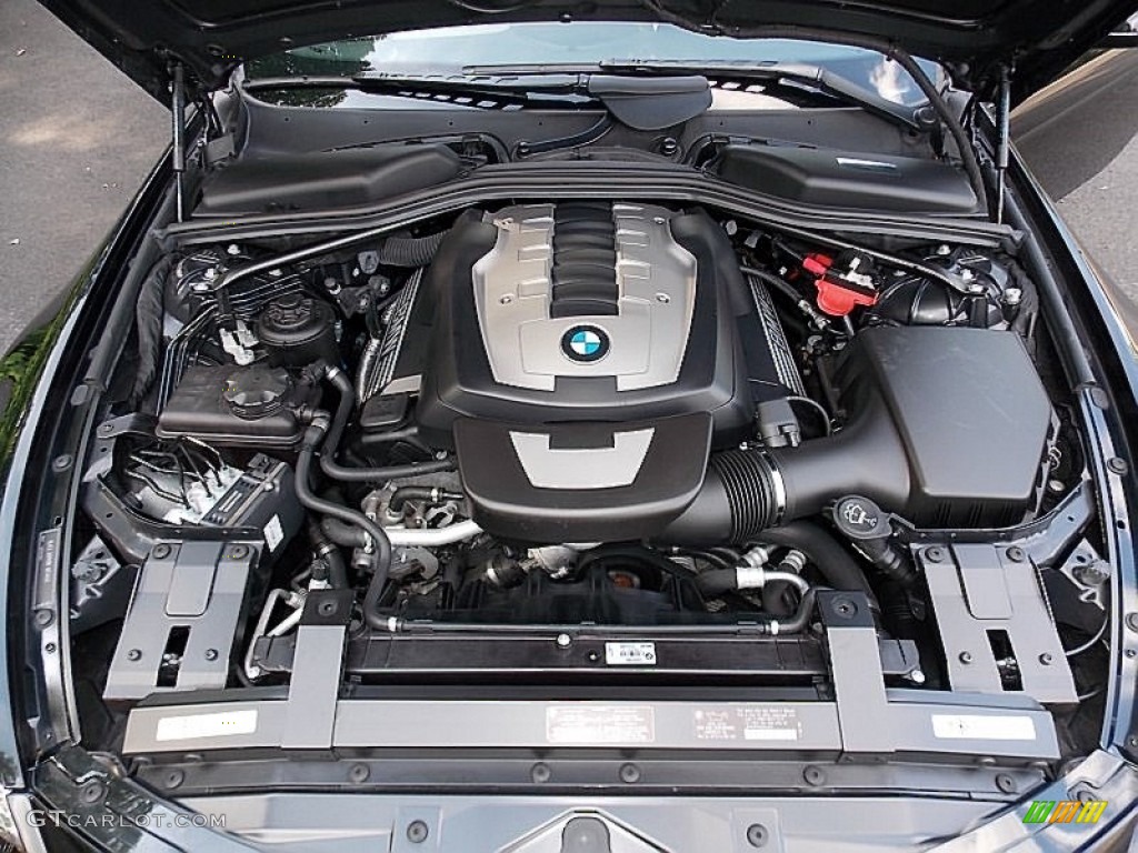 2010 BMW 6 Series 650i Convertible Engine Photos