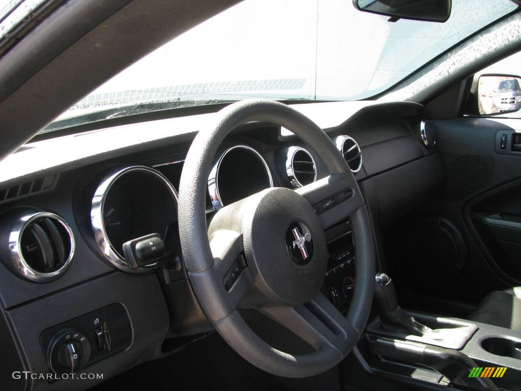 2006 Mustang V6 Premium Coupe - Black / Dark Charcoal photo #2