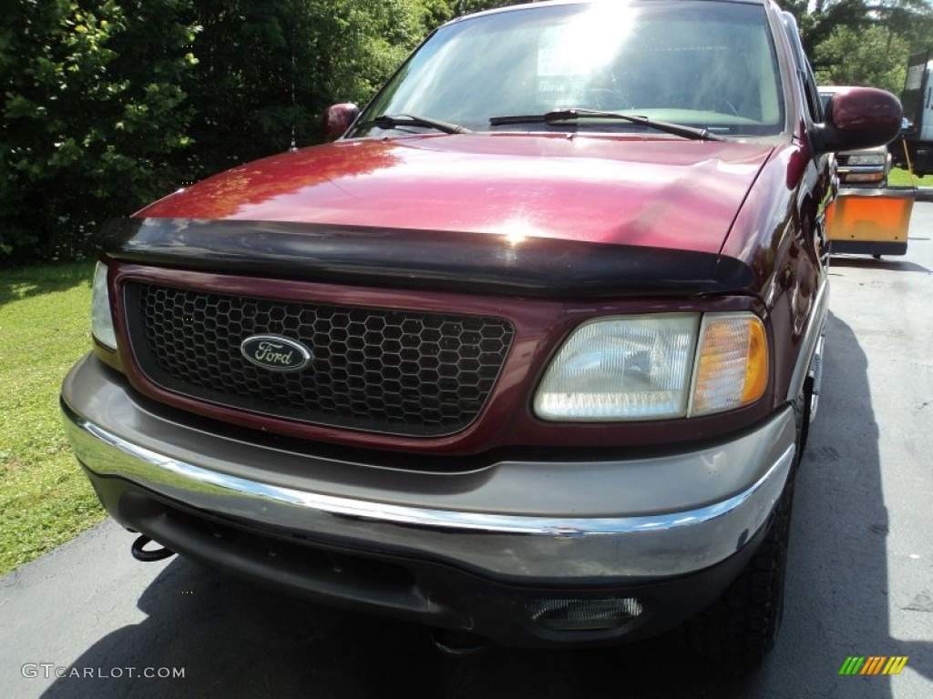 2003 F150 XLT SuperCrew 4x4 - Burgundy Red Metallic / Medium Parchment Beige photo #18