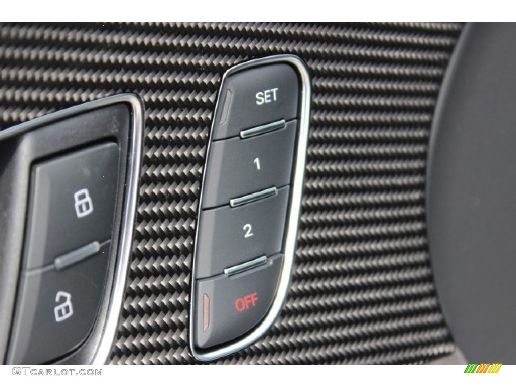 2016 Audi RS 7 4.0 TFSI quattro Controls Photo #105729020