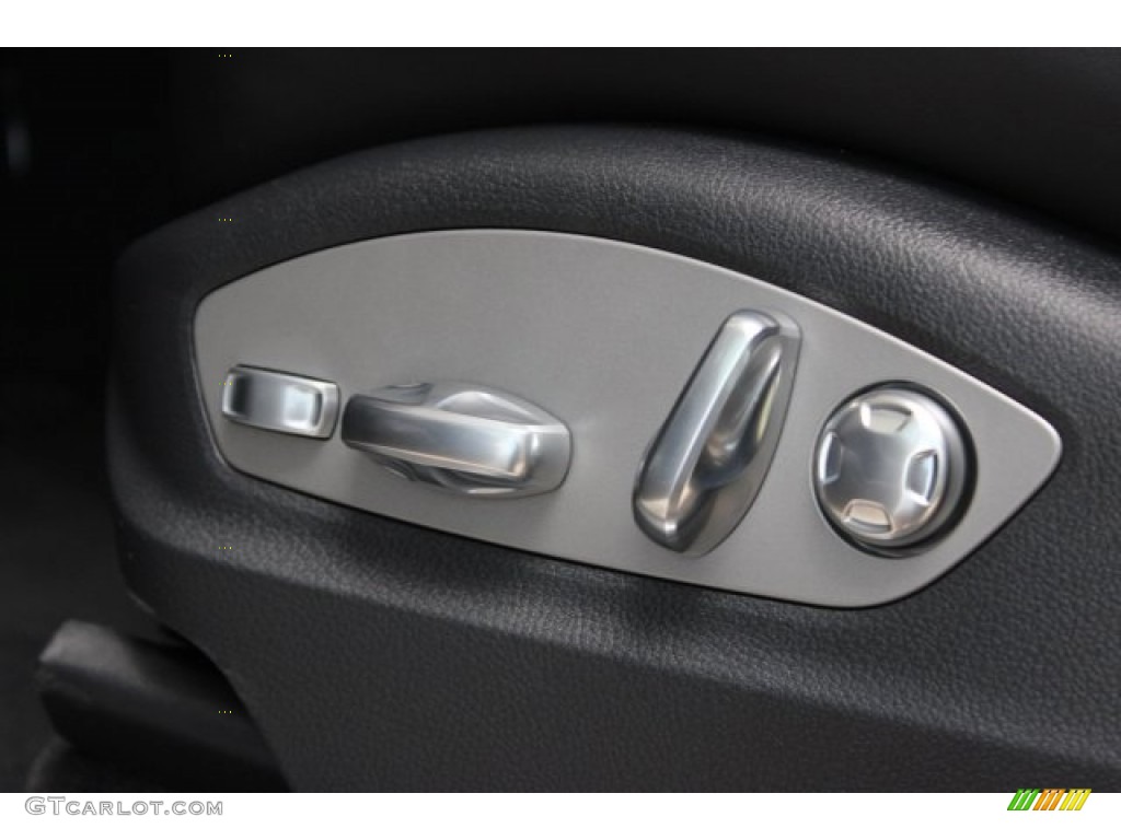 2016 Porsche Macan S Controls Photo #105732134