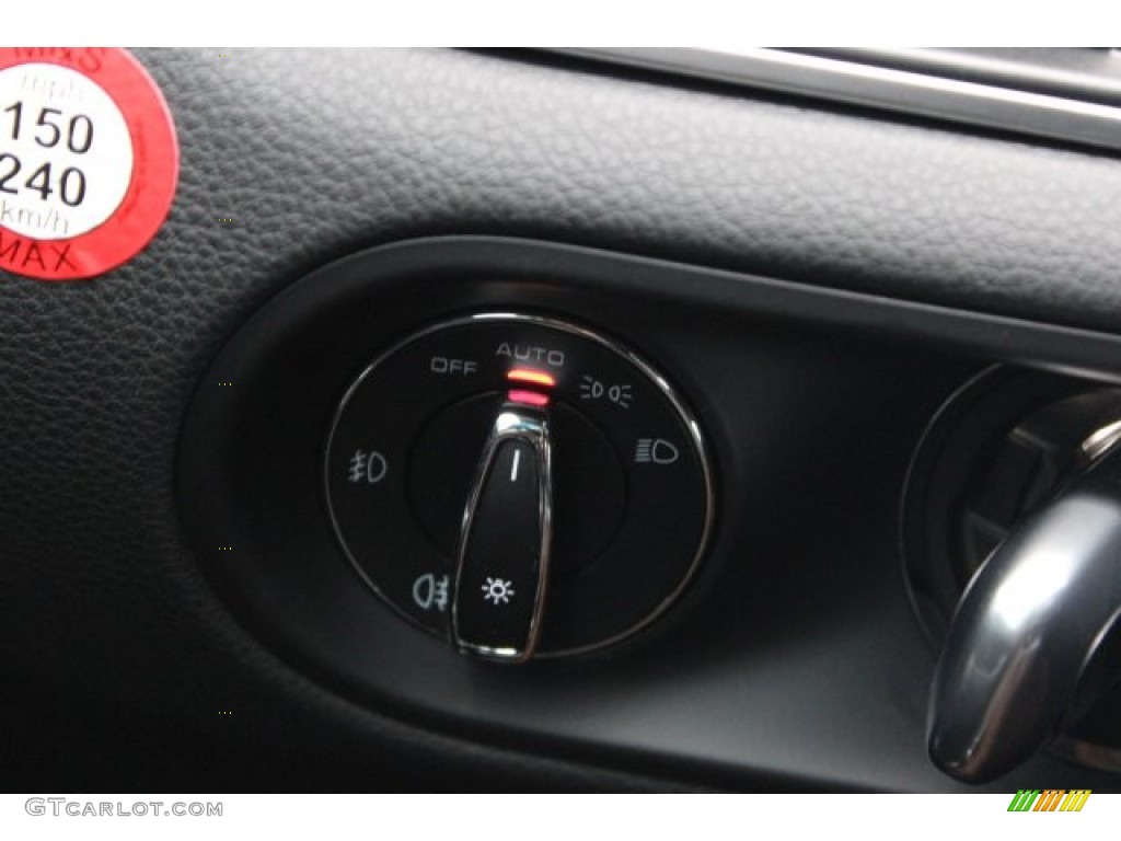 2016 Porsche Macan S Controls Photo #105732411
