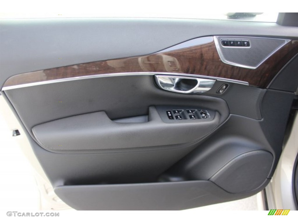2016 Volvo XC90 T6 AWD Charcoal Door Panel Photo #105737411