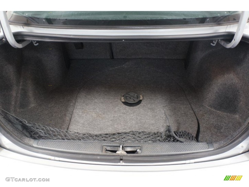 2004 Cavalier LS Coupe - Ultra Silver Metallic / Graphite photo #15