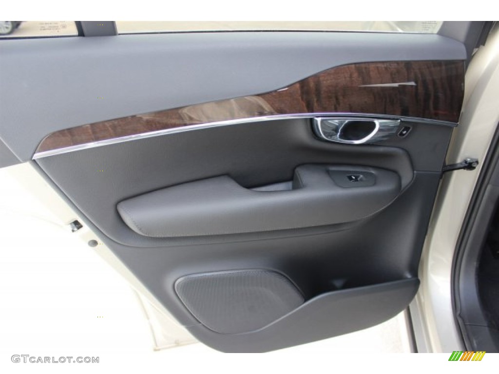 2016 Volvo XC90 T6 AWD Charcoal Door Panel Photo #105737723