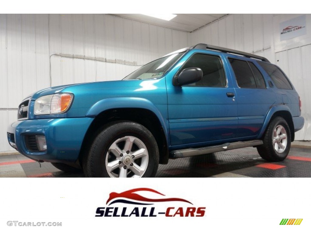 2003 Pathfinder SE 4x4 - Crystal Blue Metallic / Charcoal photo #1