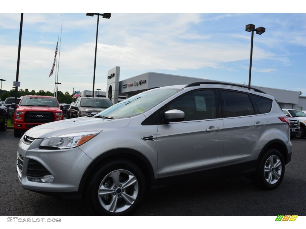 2016 Escape SE - Ingot Silver Metallic / Charcoal Black photo #3