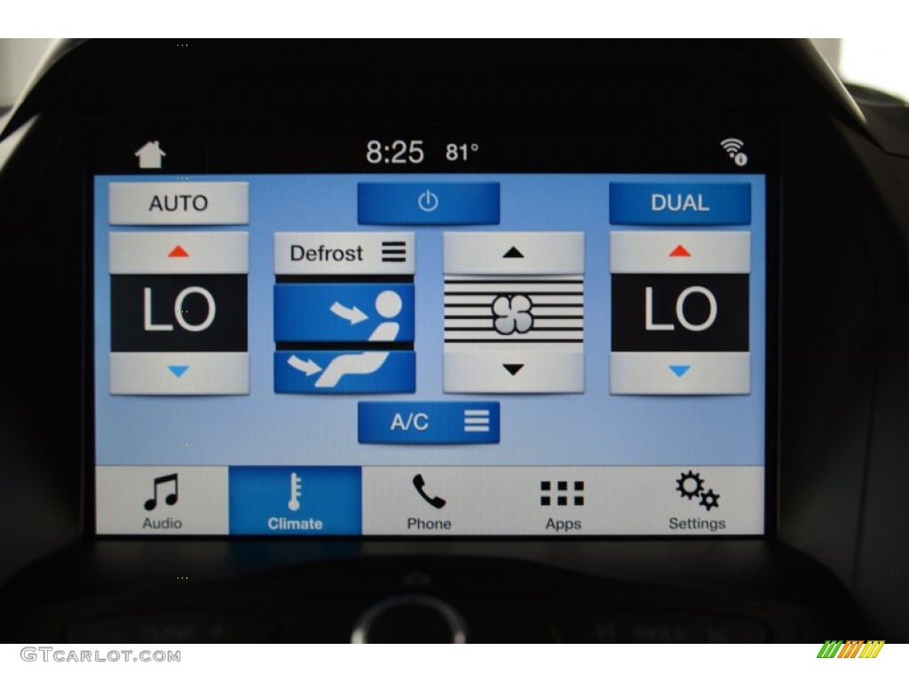 2016 Ford Escape SE Controls Photo #105745130