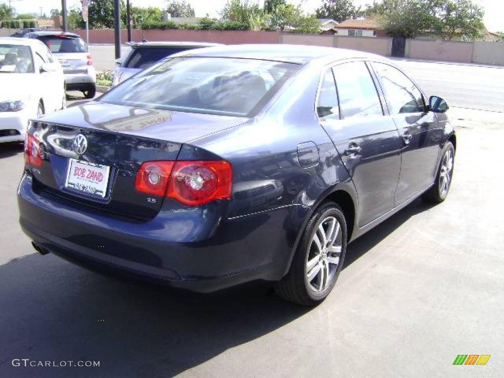 2005 Jetta 2.5 Sedan - Blue Graphite Metallic / Grey photo #4