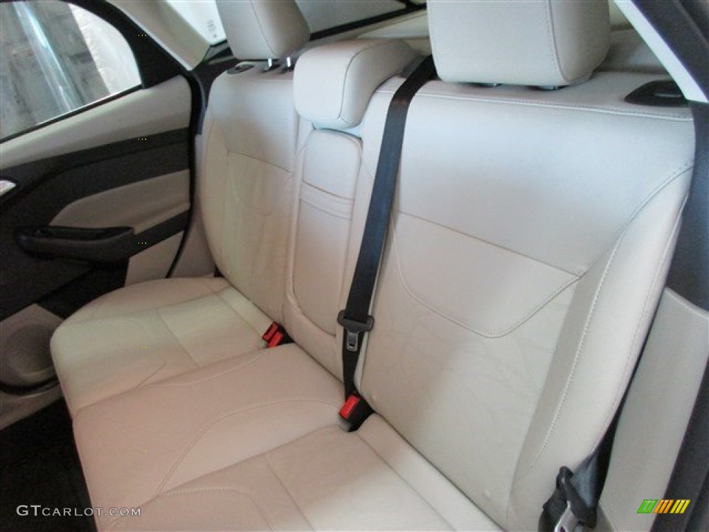 2015 Ford Focus Electric Hatchback Rear Seat Photo #105751508