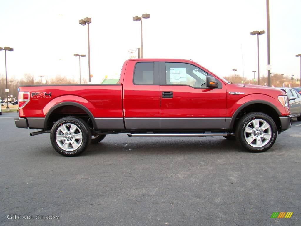 2009 F150 FX4 SuperCab 4x4 - Razor Red Metallic / Black/Medium Stone photo #2