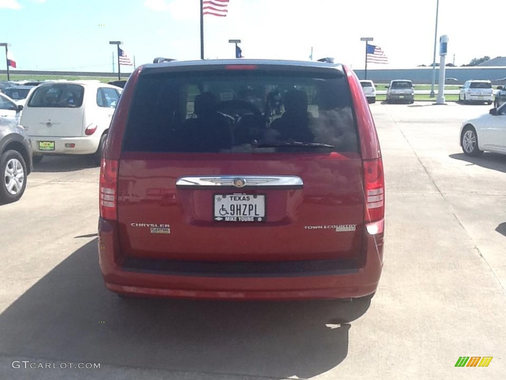2009 Town & Country LX - Inferno Red Crystal Pearl / Medium Slate Gray/Light Shale photo #3