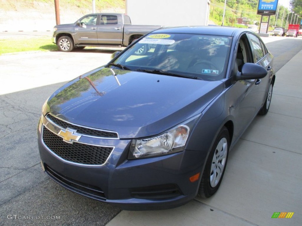 2013 Cruze LS - Atlantis Blue Metallic / Jet Black/Medium Titanium photo #8