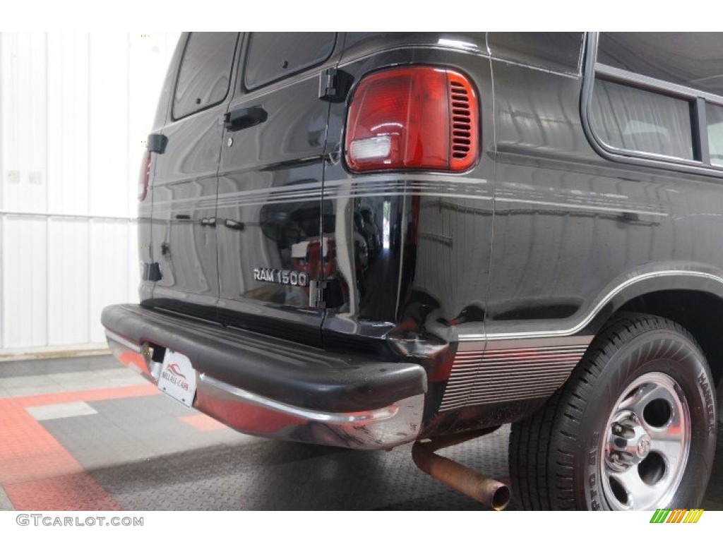 2003 Ram Van 1500 Passenger Conversion - Black / Dark Slate Gray photo #71