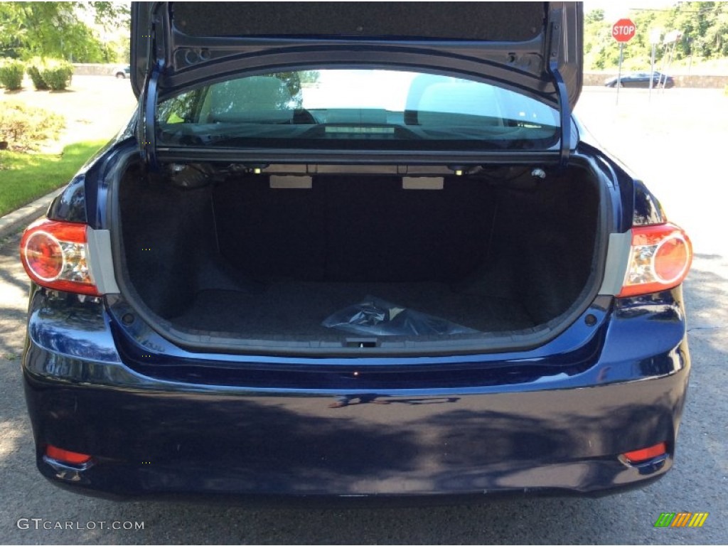 2013 Corolla LE - Nautical Blue Metallic / Ash photo #20