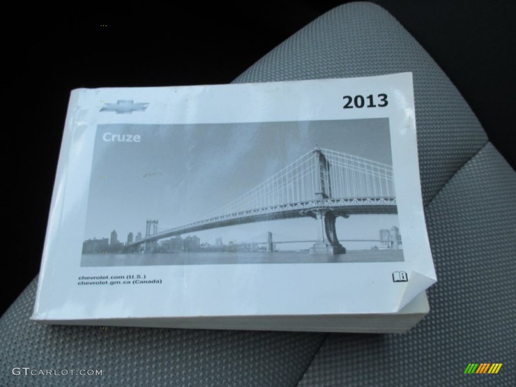 2013 Cruze LS - Atlantis Blue Metallic / Jet Black/Medium Titanium photo #28