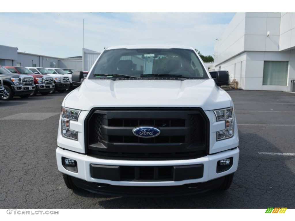2015 F150 XL SuperCab 4x4 - Oxford White / Medium Earth Gray photo #4
