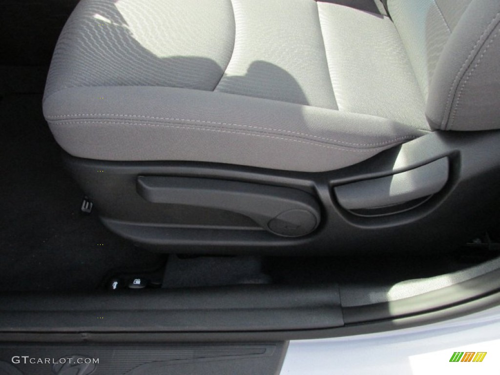 2016 Elantra SE - Silver / Gray photo #21