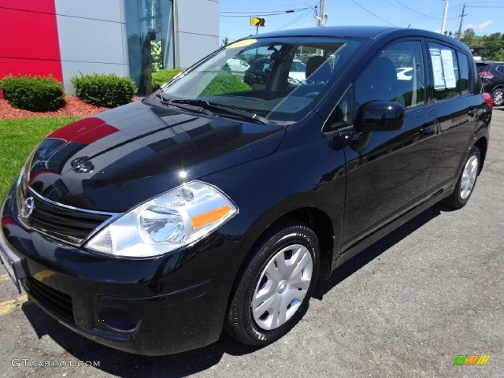 2012 Super Black Nissan Versa 1.8 S Hatchback #105750313 Photo #16 | GTCarLot.com - Car Color